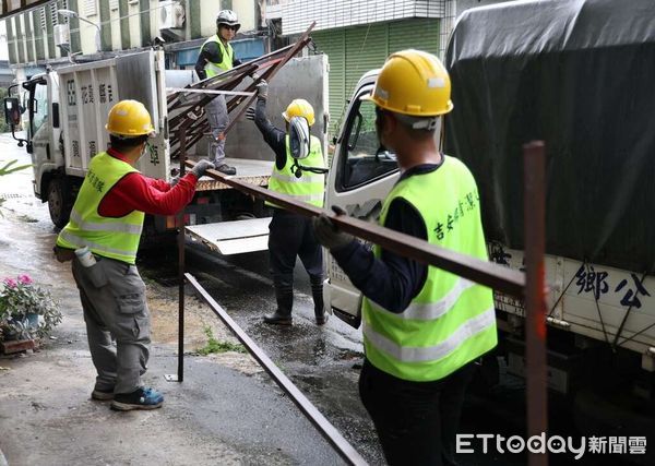 ▲黃男私設的圍籬日前已遭鄉公所強制拆除。（圖／花蓮執行分署提供）