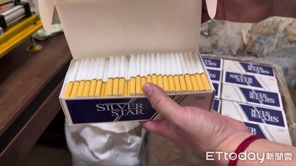 ▲南投警方破獲竹山鎮以茶葉廠掩飾的私菸工廠，起獲大量原料和成品。（圖／記者高堂堯翻攝，下同）