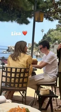 ▲▼BLACKPINK Lisa約會LV集團三公子，零遮掩現身義大利　甜蜜互動全被拍。（圖／翻攝自韓網）