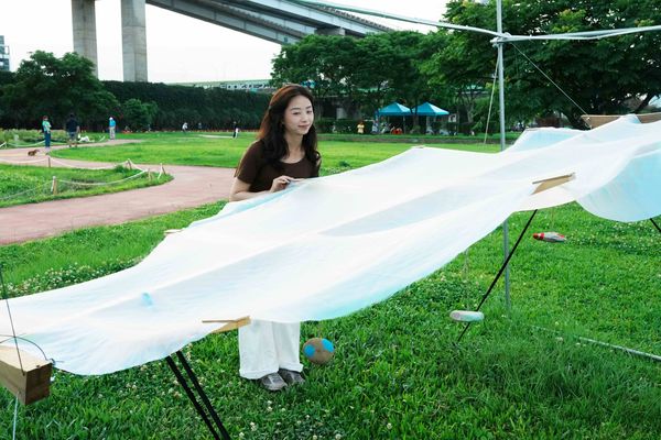 ▲2025新北河濱蝶戀季展至5月25日，在謝幕之後，5月27日高灘處將舉辦「感謝有你贈花活動」，開放現場草花讓免費領取。（圖／新北市高灘處提供）