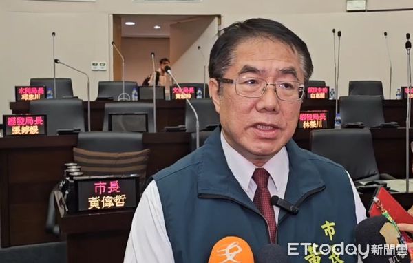 ▲台南市長黃偉哲指出，相較於高齡或疾病患者駕車所造成的危害，他認為酒駕與毒駕威脅更大、肇事機率、頻率更大。（圖／記者林東良翻攝）