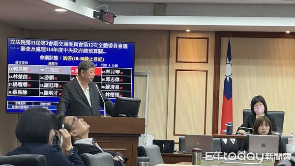 ▲▼國民黨立委陳雪生今表示，這2天出了重大車禍，應該就制度面去檢討。（圖／記者周湘芸攝）