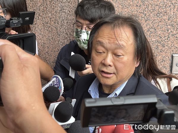 ▲▼民進黨立委王世堅受訪。（圖／記者杜冠霖攝）