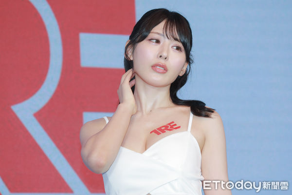 ▲▼AV女優金松季歩 瀨戶環奈參加成人展記者會。（圖／記者周宸亘攝）