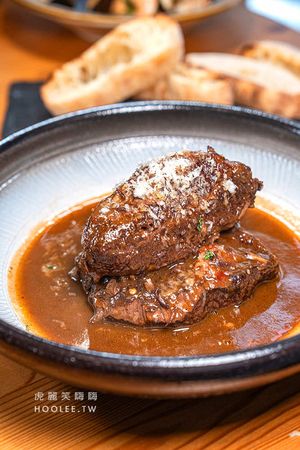 ▲▼STORY Restaurant 咖啡餐酒專門(高雄)巷弄裡的小餐館!手揉現烤無敵星星披薩,私房老酒甕燉牛排。（圖／部落客虎麗笑嗨嗨授權提供）