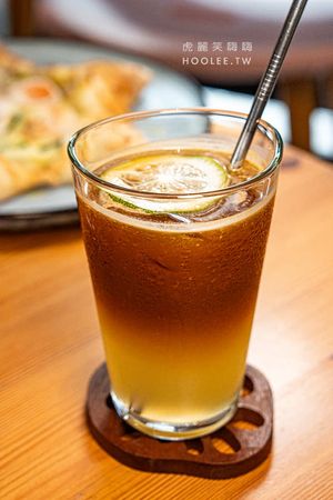 ▲▼STORY Restaurant 咖啡餐酒專門(高雄)巷弄裡的小餐館!手揉現烤無敵星星披薩,私房老酒甕燉牛排。（圖／部落客虎麗笑嗨嗨授權提供）