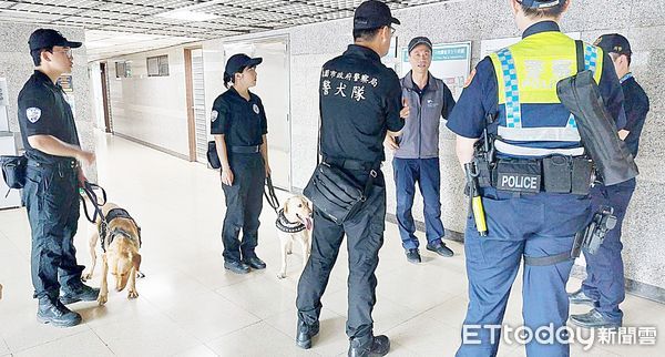 ▲2025年市狀運槌球比賽今起在桃園田徑場舉行，桃園警分局員警與警犬隊人員勤前教育。（圖／記者沈繼昌翻攝）
