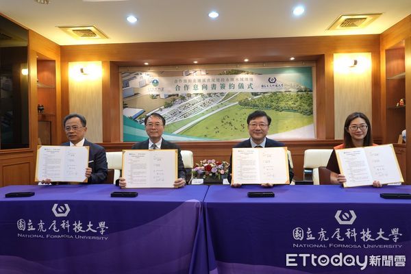 ▲國立虎尾科技大學校長張信良與水利署第五河川分署分署長吳明華簽署「合作推動北港溪虎尾堤段永續水域環境」合作意向書。（圖／記者游瓊華翻攝）