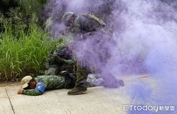 ▲▼    陸軍「兩棲偵察儲備訓練班161期」20日起，展開為期三天兩夜，俗稱「硬漢週」的嚴苛試鍊。         。（圖／記者林名揚翻攝）