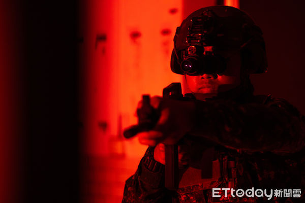 ▲▼    陸軍「兩棲偵察儲備訓練班161期」20日起，展開為期三天兩夜，俗稱「硬漢週」的嚴苛試鍊。         。（圖／記者林名揚翻攝）