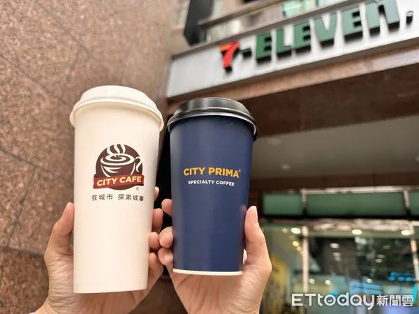 ▲▼7-11咖啡優惠，超商咖啡優惠，CITY CAFE，特大杯咖啡。（圖／記者林育綾攝）
