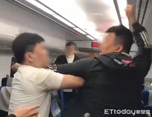 ▲▼台鐵車長遭旅客暴力攻擊。（圖／翻攝臉書「台灣便當管理局-附屬鐵路部」）