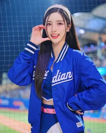 ▲▼南珉貞。（圖／翻攝自Instagram／minjeong_w_）