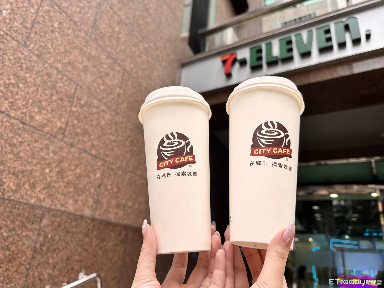超商「周一限定」咖啡優惠!7-11第二杯半價、全家29杯999元