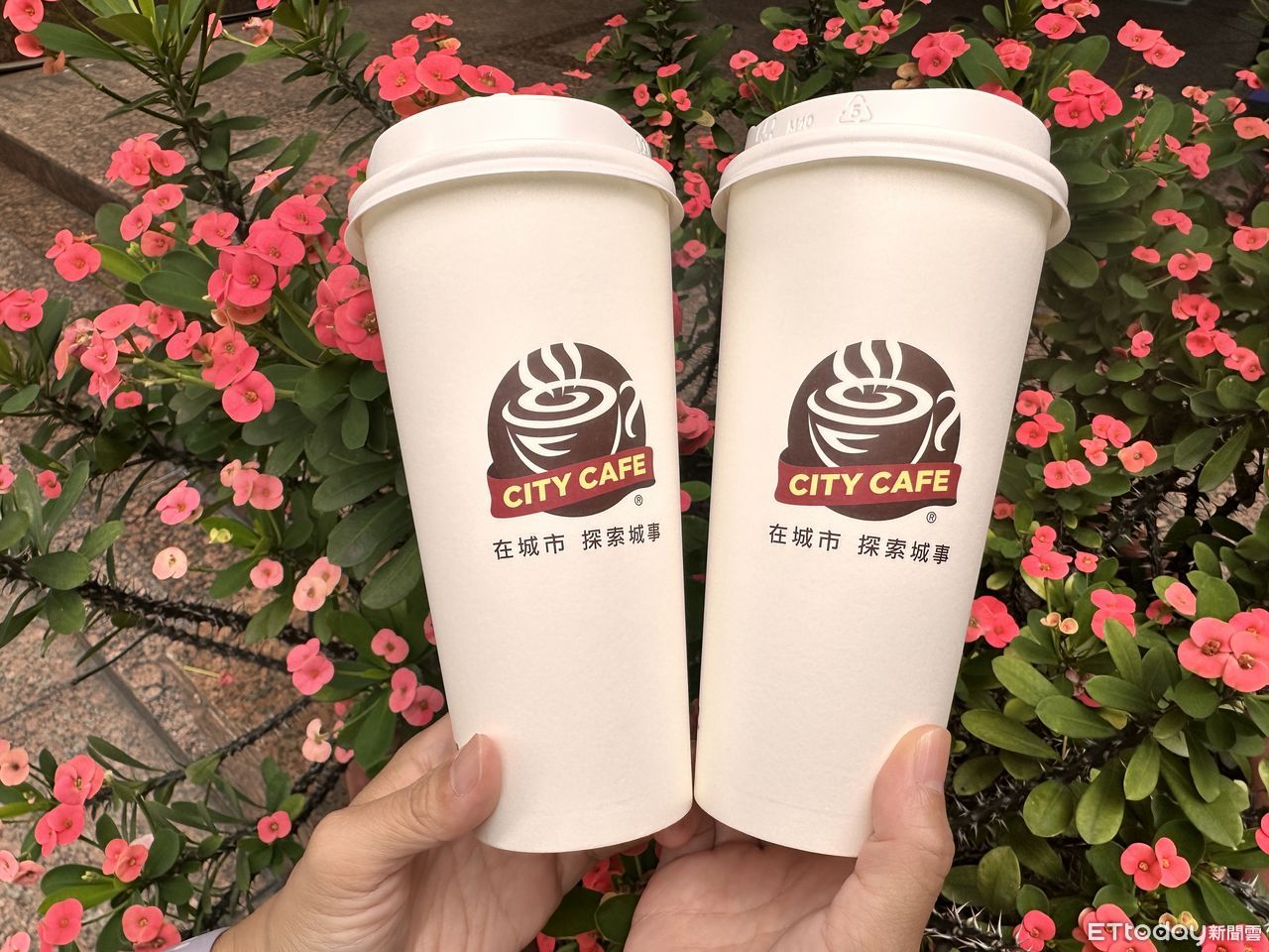 超商咖啡「周一限定」優惠　7-11買1送1、全家第二杯10元