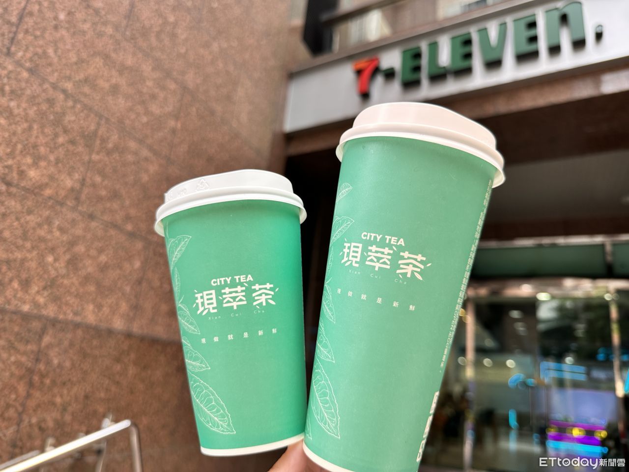 7-11寄杯買10送10、全家霜淇淋買1送1！超商「周末優惠」懶人包