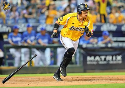 許基宏逆轉滿貫彈　兄弟6比4送味全3連敗