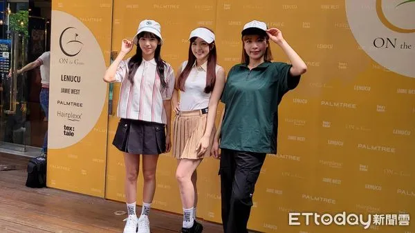 ▲安汝(左起)、笑笑跟語萱出席一日店長活動。（圖／記者葉文正攝）