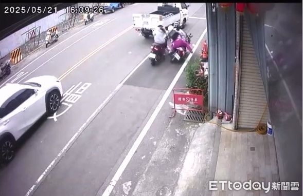 ▲▼校方豎起大姆指稱讚朱姊姊功課很棒，並表示會全力做好心理輔導。（圖／民眾提供，下同）