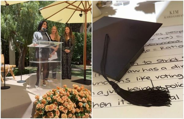 金發表畢業感言，典禮上用的餐墊，是她平日讀書時使用的學習卡片。（翻攝kimkardashian IG）