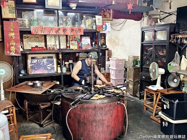 ▲▼連得堂餅家》台南伴手禮藏在巷弄百年手工煎餅古早味台南小吃每人限購2包。（圖／部落客Darren蘋果樹旅遊玩樂誌授權提供）