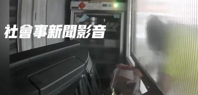 瘦高男偷走愛心捐款箱!店家報案竟遭拒 台南警認錯將懲處