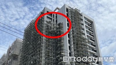 鷹架倒塌釀2死!他墜防護網撿回一命 目擊2同事「15F直墜1F」亡