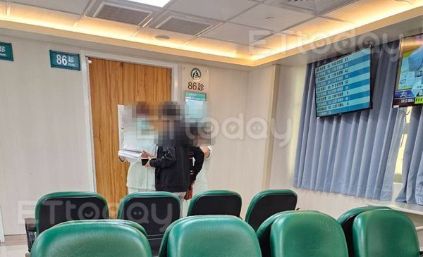 ▲陳玉鳳指鹿港基督教醫院用許多門診助理員從事跟診的工作。（圖／陳玉鳳提供）