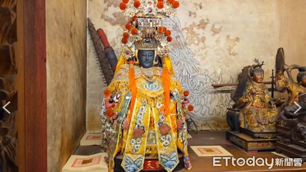 ▲▼嘉義縣太保市魚寮保安宮近日法器「鯊魚劍」遭竊           。（圖／記者翁伊森翻攝）