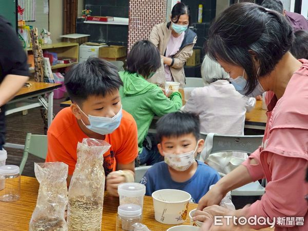 ▲台南女中以「府城影像時光冊」計畫結合畢業儀式與城垣歷史蒐集，榮獲城垣文化補助最高金額。（記者林東良翻攝，下同）