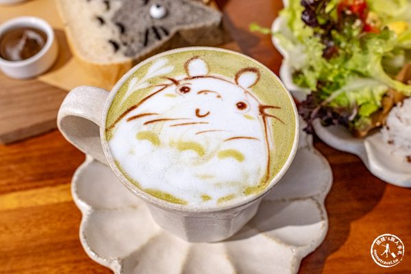 ▲▼MITAKA 3e Cafe 台中店。（圖／部落客桃桃’s旅人手札授權提供）
