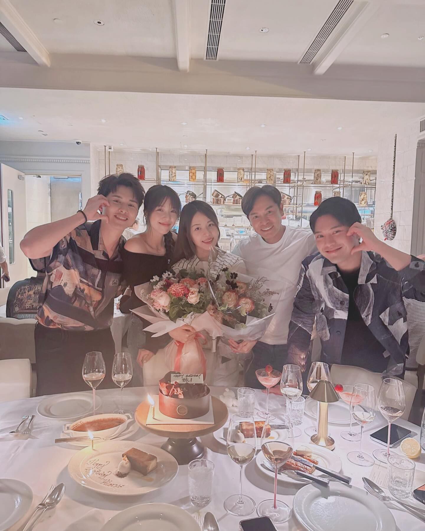 ▲▼港60歲視帝郭晉安爆戀上小37歲「劇中女兒」。（圖／翻攝自Instagram／onjai109）