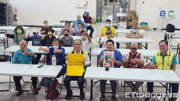 ▲端午節將至，埔里鎮公所提前關懷慰問弱勢資源回收戶。（圖／埔里鎮公所提供）