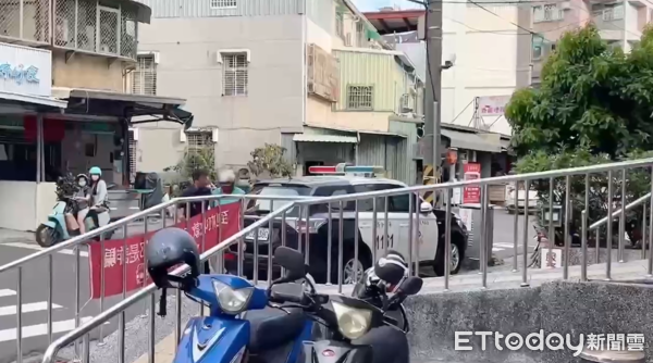 ▲▼台南男被要求找工作，2刀刺死爸。（圖／記者林東良翻攝）