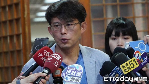 ▲▼民眾黨主席黃國昌出席「國家治理學院-陳抗訓練」活動。（圖／記者呂佳賢攝）