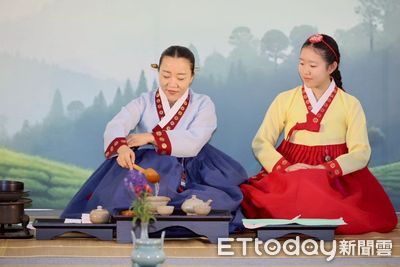 竹山國際茶道節登場 韓國茶道師開幕秀韓式迎賓茶禮吸睛