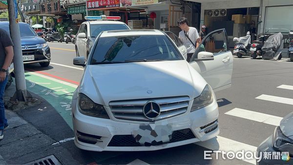 ▲▼ 新北市三峽警方日前埋伏詐騙車手，除順利將其逮捕外，更一併逮獲集團的監控車手  。（圖／記者陸運陞翻攝）