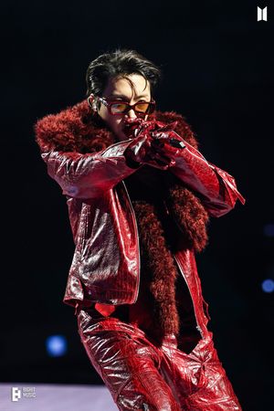 ▲▼ 直擊／j-hope開唱炸裂林口！霸氣喊：你們讓我今晚很興奮　萬人擠爆現場。（圖／翻攝自防彈少年團臉書）