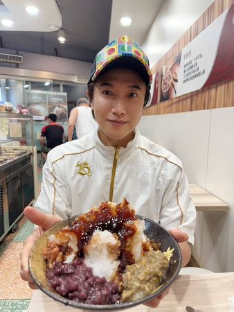 ▲陳鴻拍下不衛生的畫面。（圖／翻攝自陳鴻臉書）