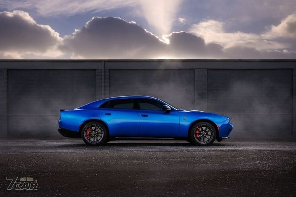 Dodge Charger 家族擴編，全新四門 Daytona 電動肌肉車亮相