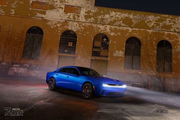 Dodge Charger 家族擴編，全新四門 Daytona 電動肌肉車亮相