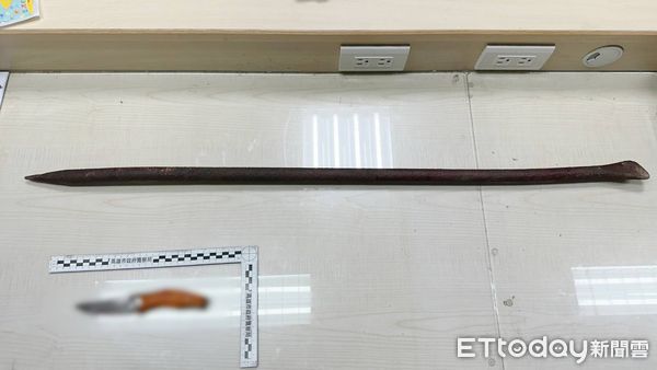 ▲▼鳳山鄰居糾紛。（圖／記者許宥孺翻攝）