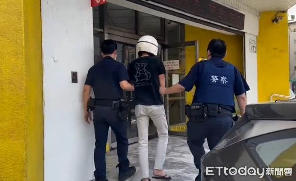 ▲▼鳳山鄰居糾紛。（圖／記者許宥孺翻攝）