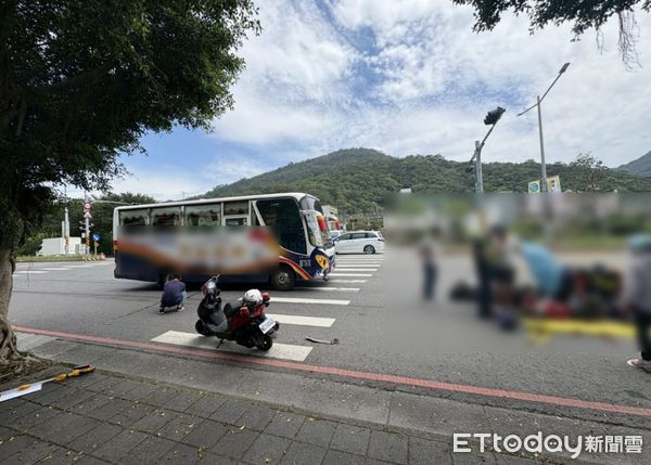 ▲▼大客車在十字路口與待轉區起步直行普通重型機車相撞，造成機車騎士左大腿骨折。（圖／記者游芳男翻攝，下同）