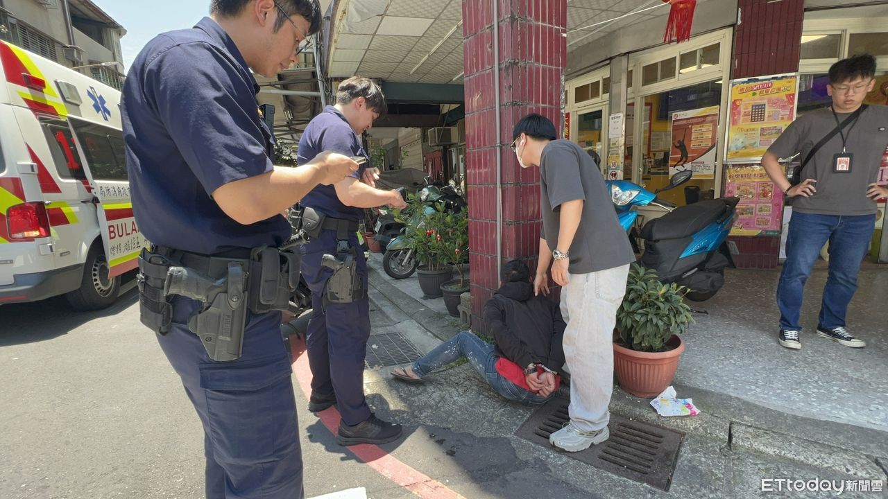 賓士詭異繞圈！原來是詐團「監控車手中」　三峽6勇警破窗逮人