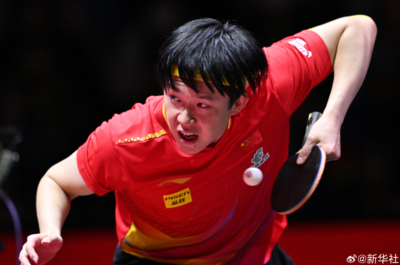 王楚欽桌球世界盃大逆轉封王　距離大滿貫只差奧運金牌