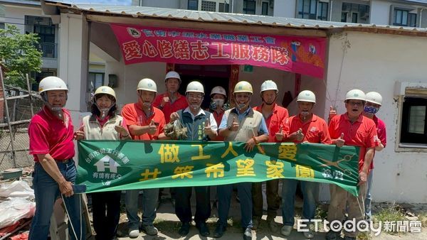 ▲台南市勞工局「做工行善團」假日再啟航，持續為弱勢族群修繕家園，25日共出動多工會志工兵分三路，分赴後壁、安南與南區三處啟動修繕行動。（圖／記者林東良翻攝，下同）