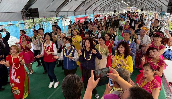 ▲桃園《2025南洋美食節》封街登場