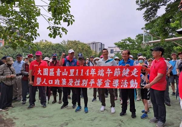 ▲鍾金祥老師宣導「家暴防治」