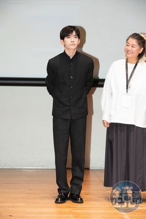 雖然易烊千璽因趕赴坎城只能在台北待8小時，但他仍履行承諾來到兩岸電影展與粉絲見面。